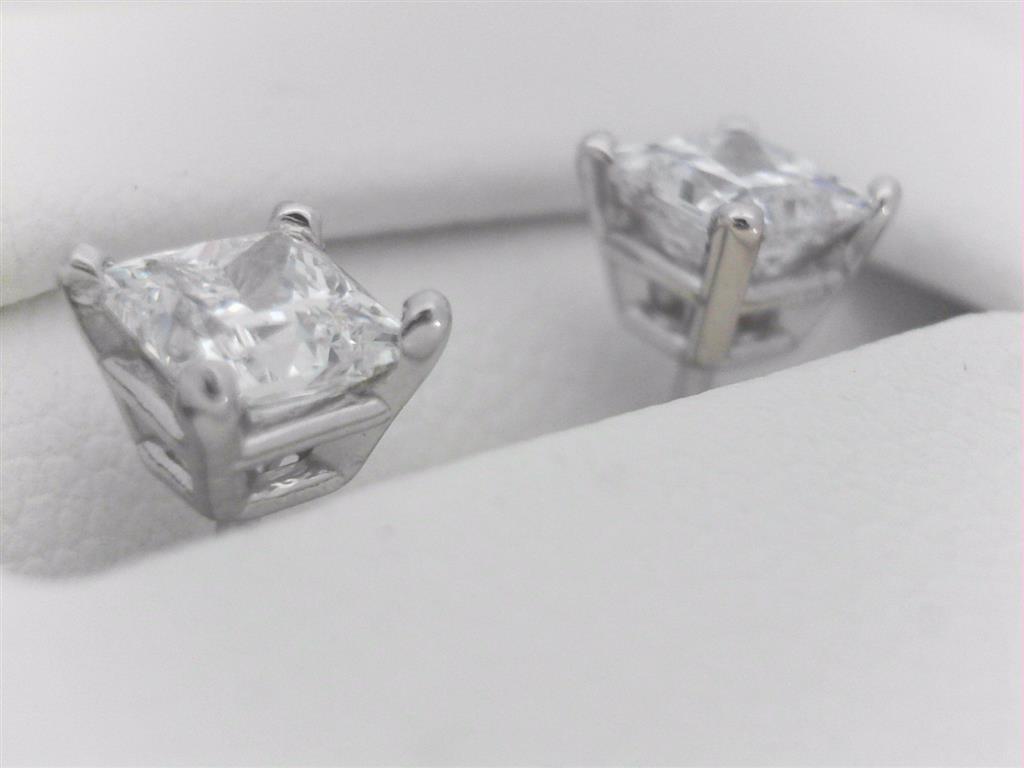 Diamond Earring