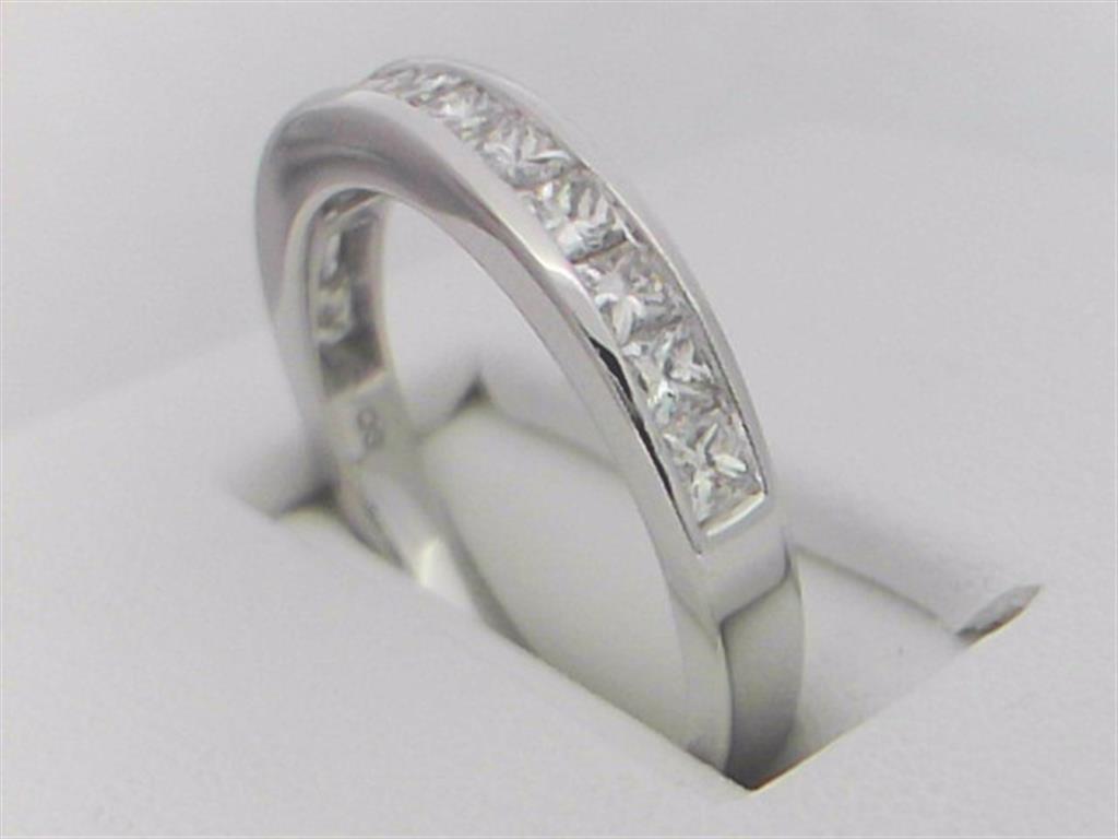Diamond Wedding Bands  -  Women'