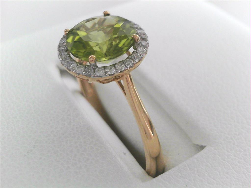 Gold Round Peridot Ring