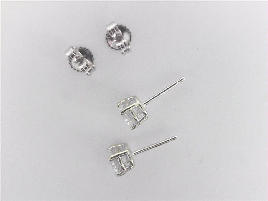 Diamond Earring