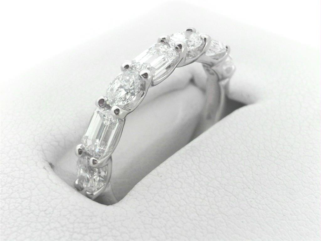 Diamond Wedding Bands  -  Women'