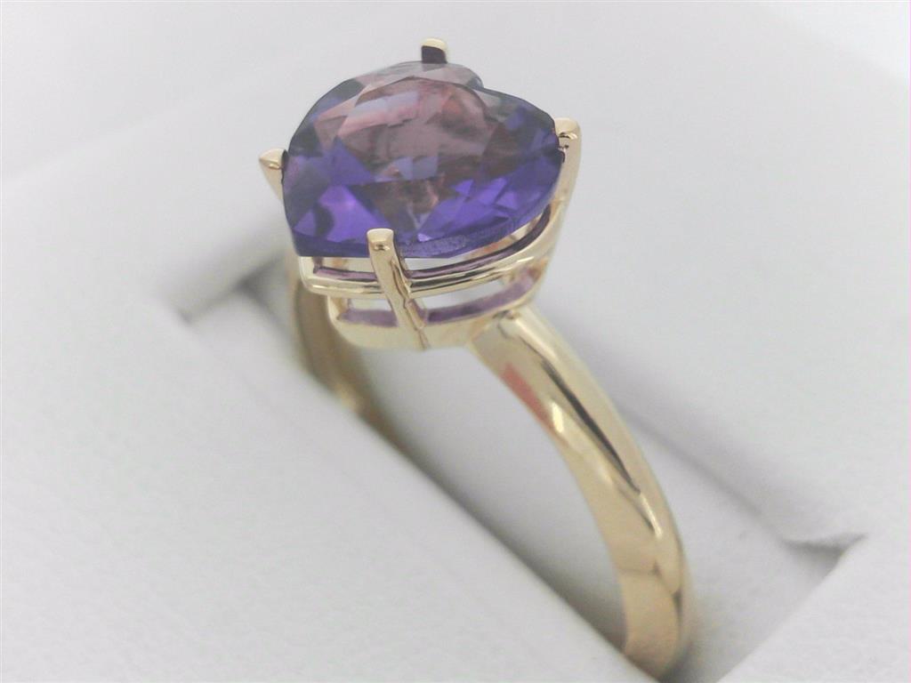 Gold Heart Amethyst Ring
